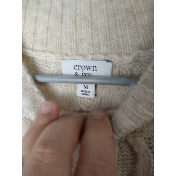 Crown&Ivy Woman M Sweater Pearl Accent Pullover Mock Neck Long Sleeve - Picture 5 of 8